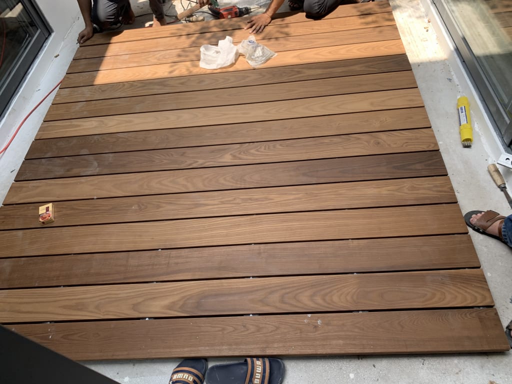 Lắp đặt sàn gỗ ngoài trời