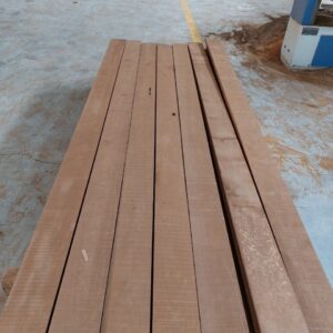 Gỗ tần bì biến tính nguyên liệu